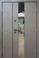 Вхідні двері Qdoors, колекція СТРОНГ, ВЕСТ, ВУЛИЦЯ 3 контура з ОЦИНКОВАНИМ металом на полотні,  коричневий пісок/дуб темний vin, 1200 мм.