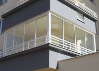 Г-образные балконы